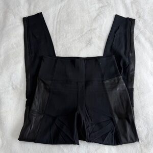 Athleta Delancey Shine Moto Tight Size Small